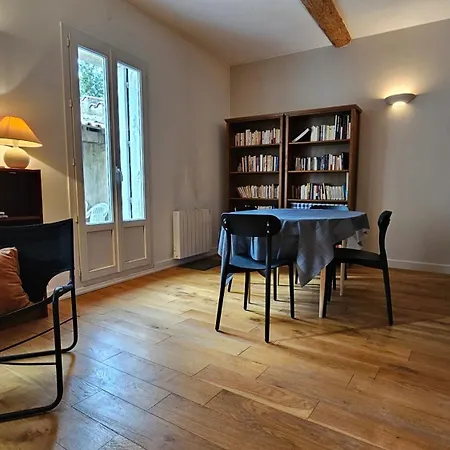 Maison Vigneronne 8p / Jardin / Parking Casa de Férias Gigean