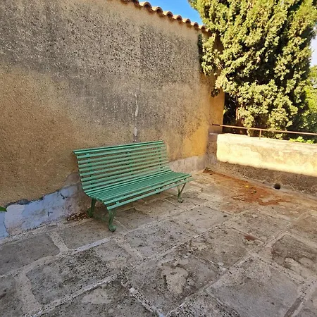 Maison Vigneronne 8p / Jardin / Parking Gigean