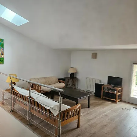 Maison Vigneronne 8p / Jardin / Parking * Gigean