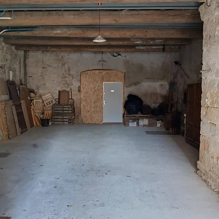 Maison Vigneronne 8p / Jardin / Parking