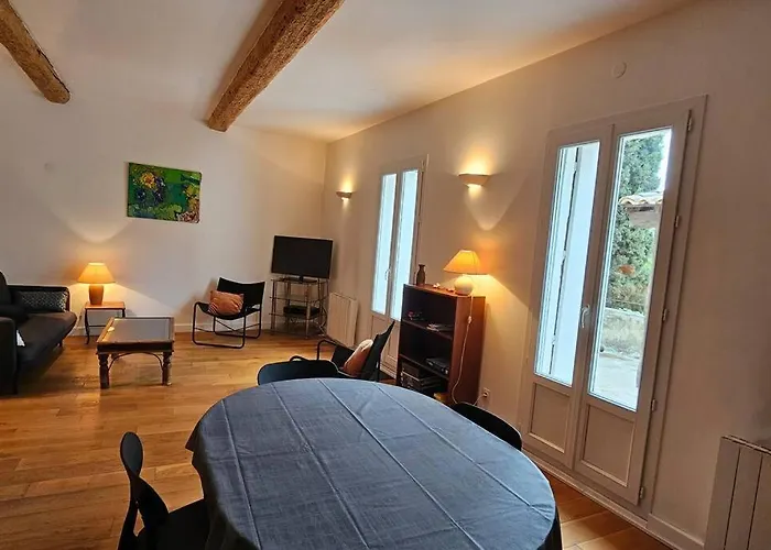 Maison Vigneronne 8p / Jardin / Parking * Gigean