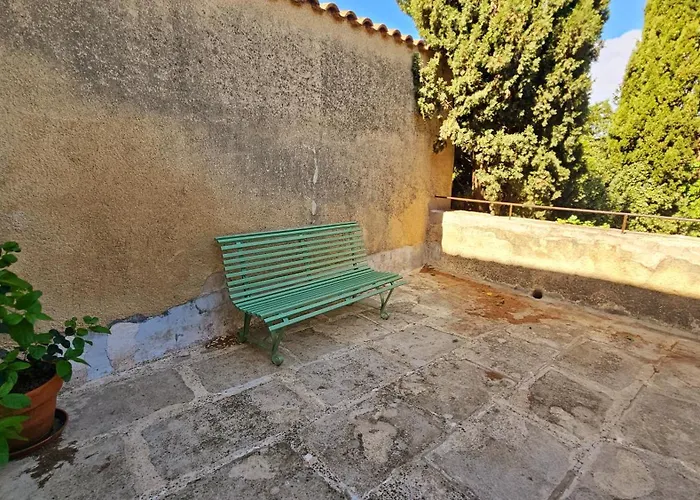 Maison Vigneronne 8p / Jardin / Parking Gigean